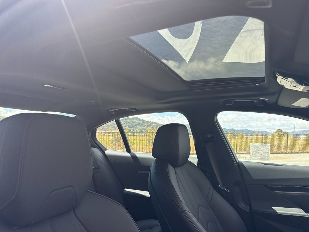 2026 BMW 5 Series 530i