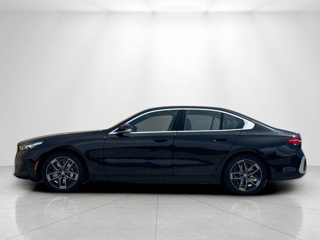 2026 BMW 5 Series 530i