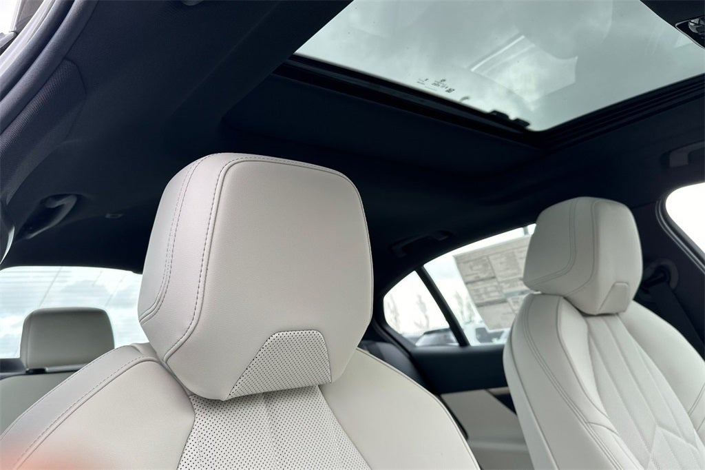 2026 BMW 5 Series 530i