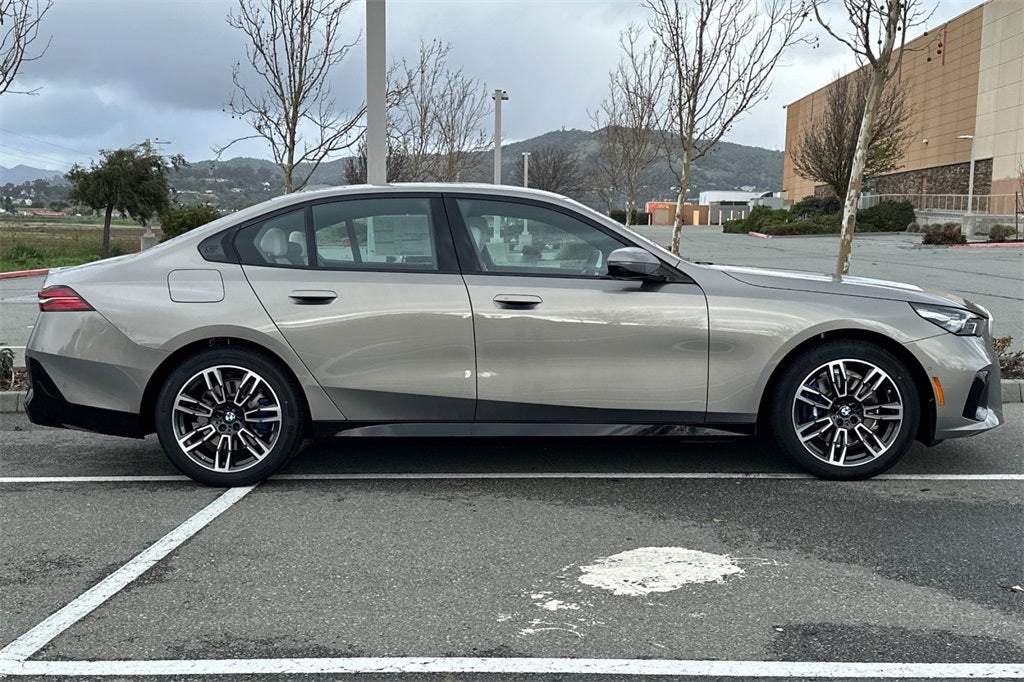 2026 BMW 5 Series 530i