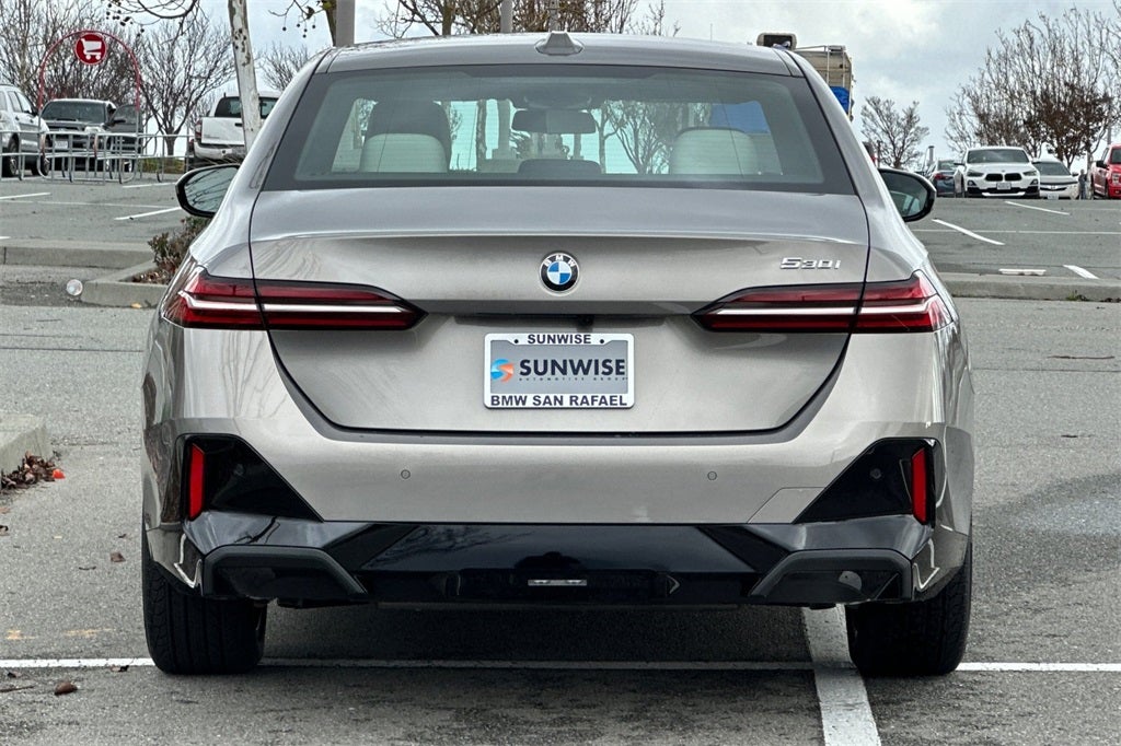 2026 BMW 5 Series 530i