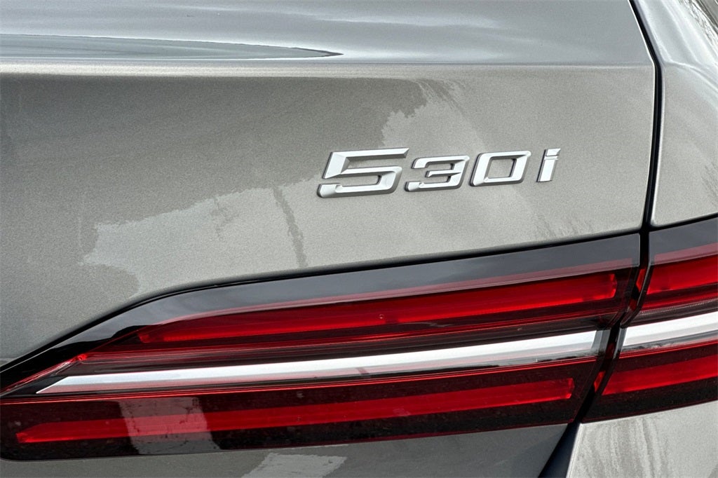 2026 BMW 5 Series 530i