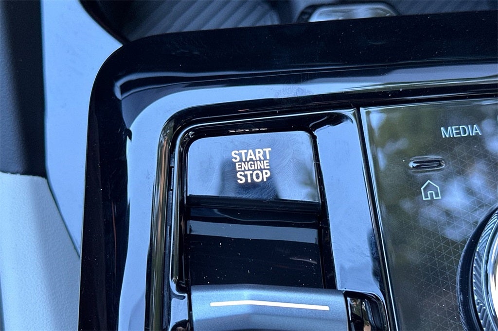 2026 BMW 5 Series 530i