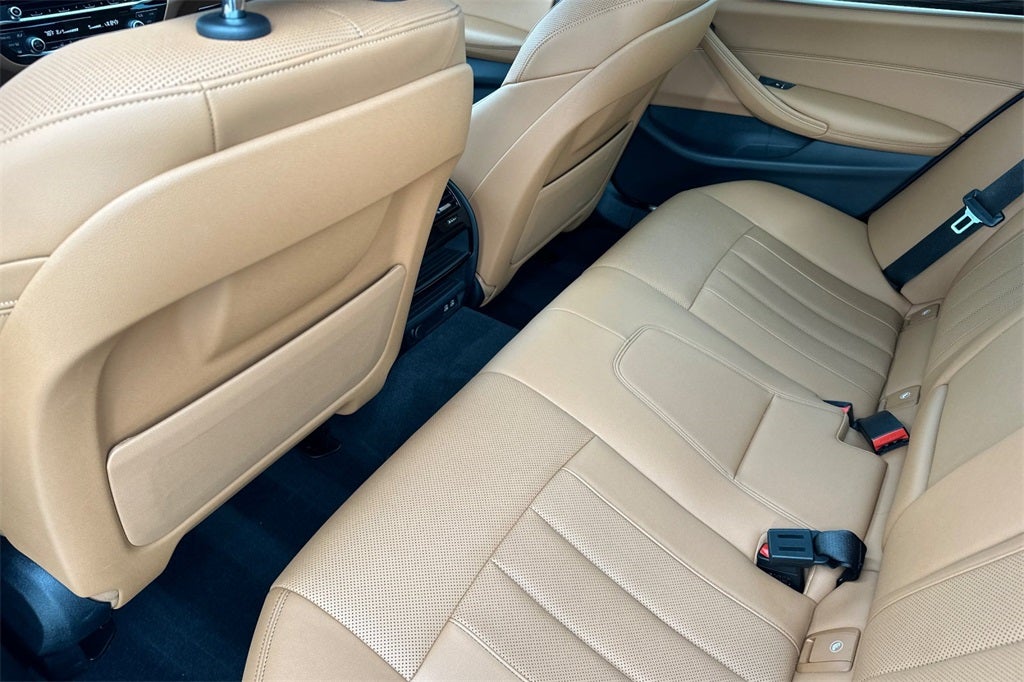 2022 BMW 5 Series 540i