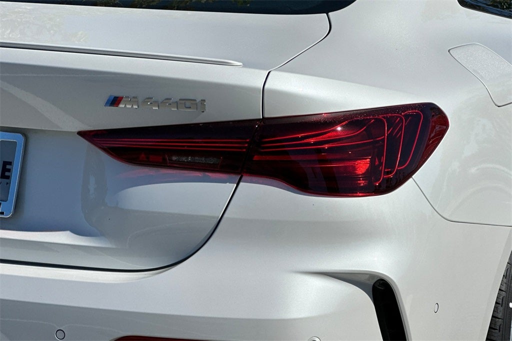 2025 BMW 4 Series M440i