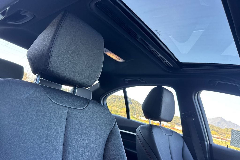 2018 BMW 3 Series 330i