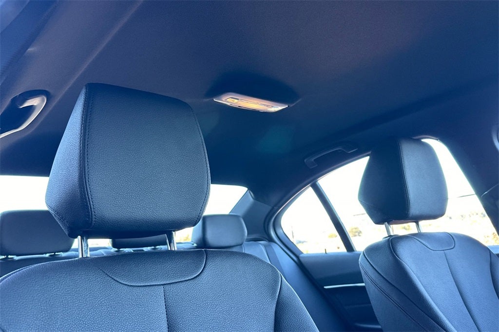 2018 BMW 3 Series 330i