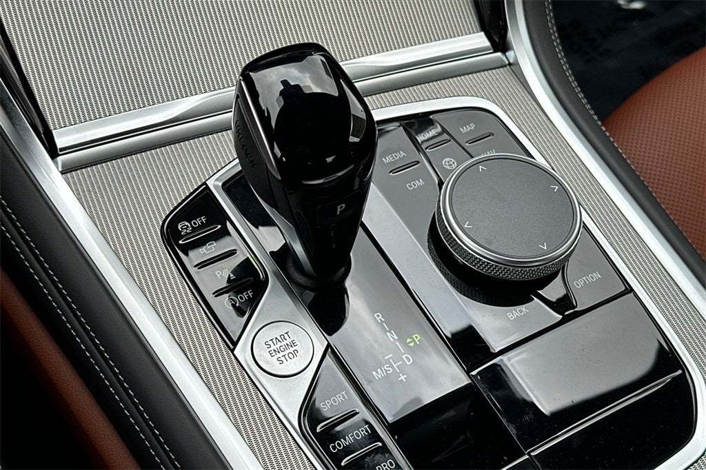 2026 BMW 8 Series 840i