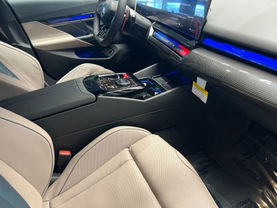 2027 BMW M5 Base
