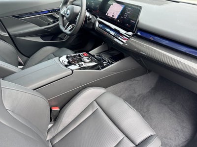 2027 BMW M5 Base