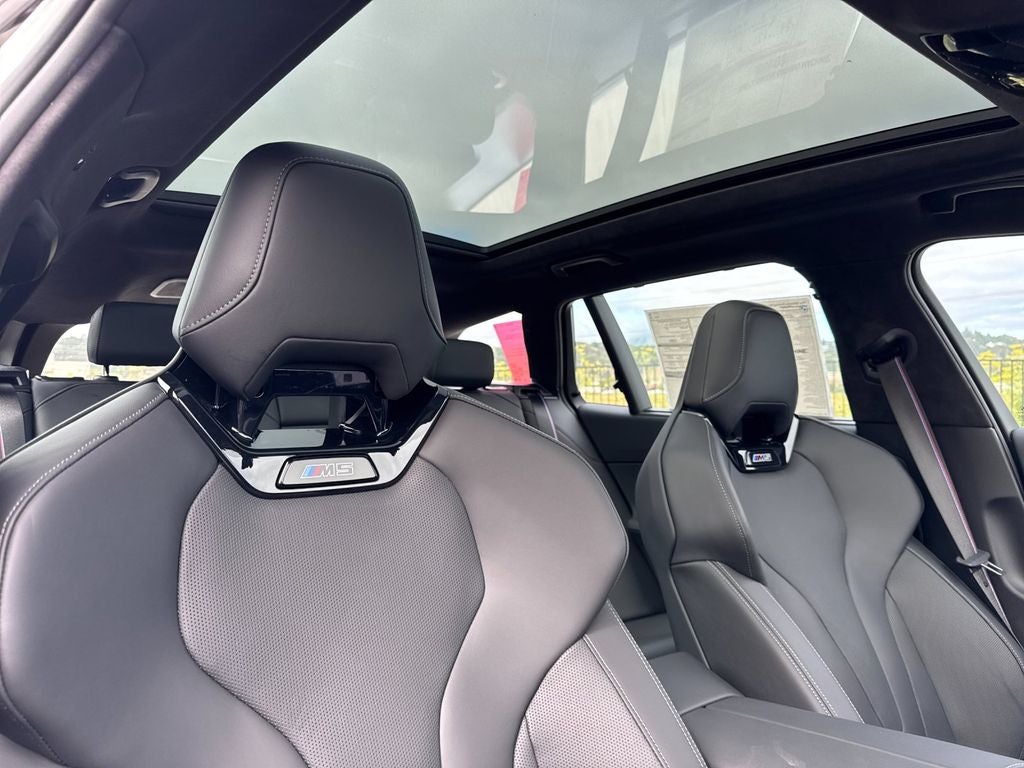 2027 BMW M5 Base
