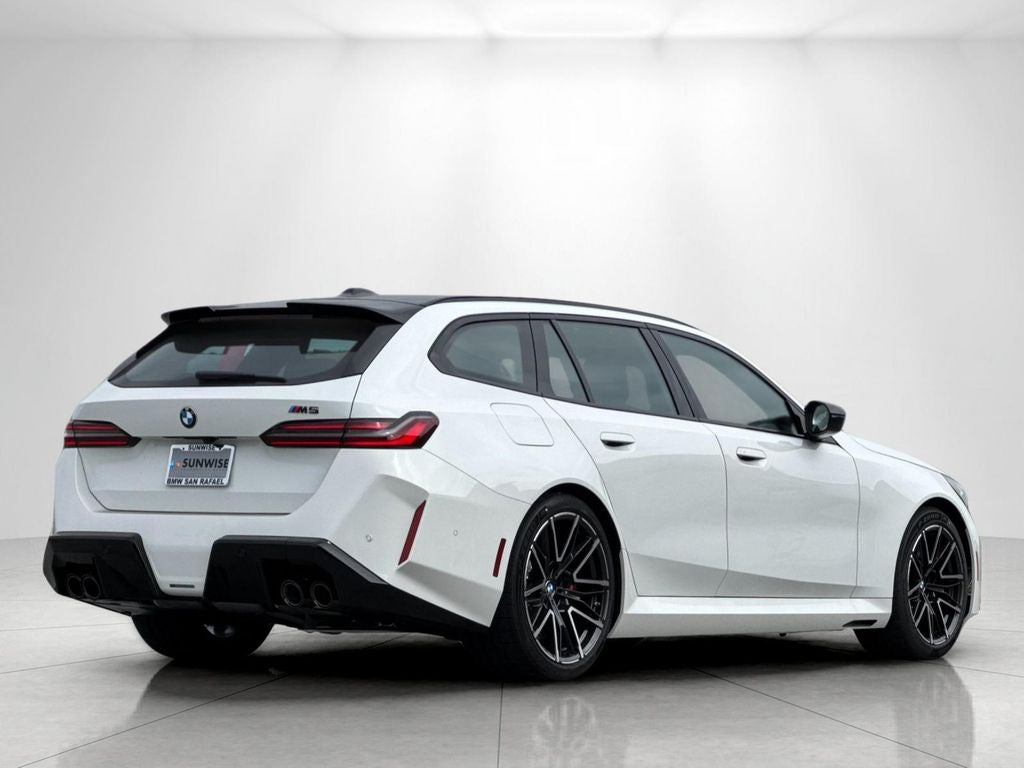 2027 BMW M5 Base