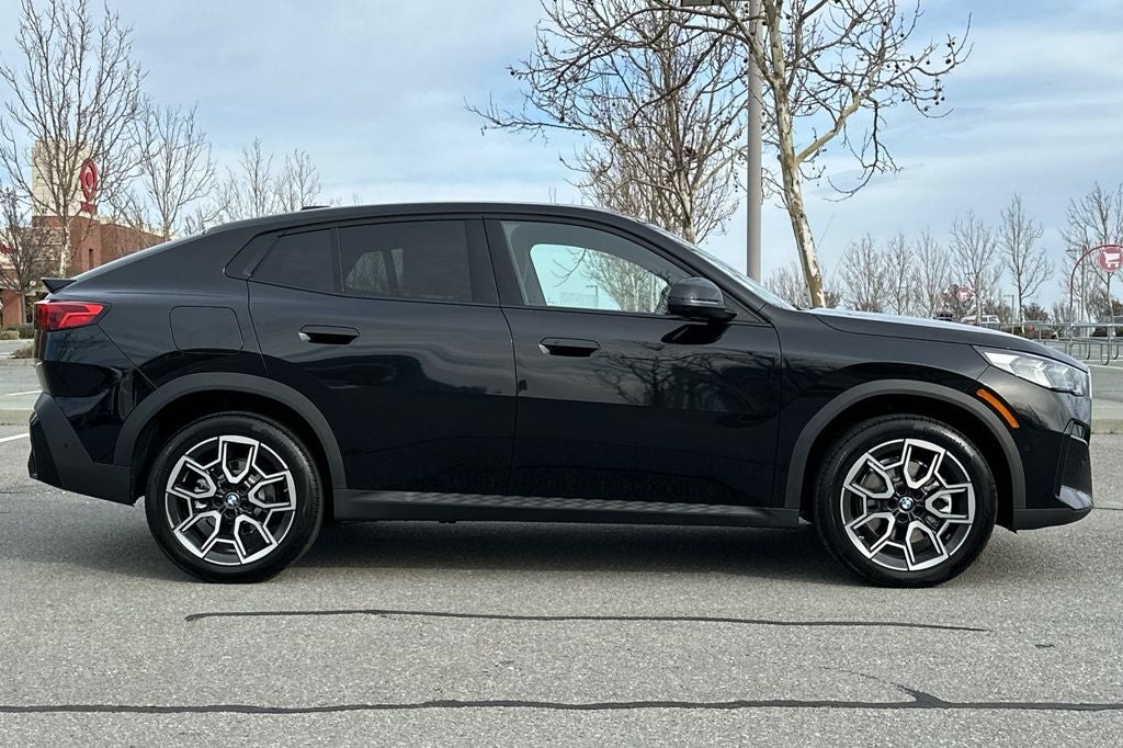 2025 BMW X2 xDrive28i