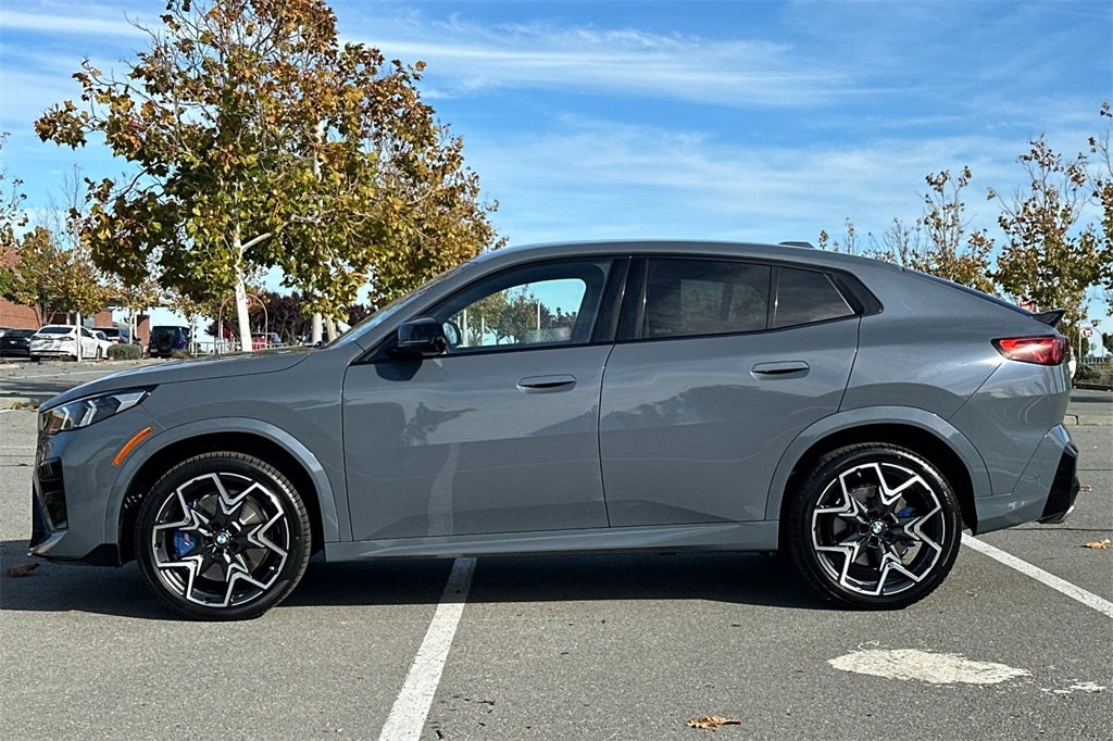 2025 BMW X2 M35i
