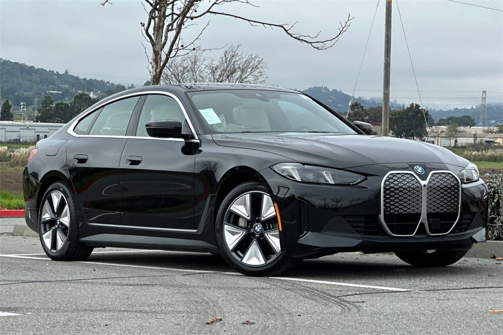 2025 BMW i4 eDrive40