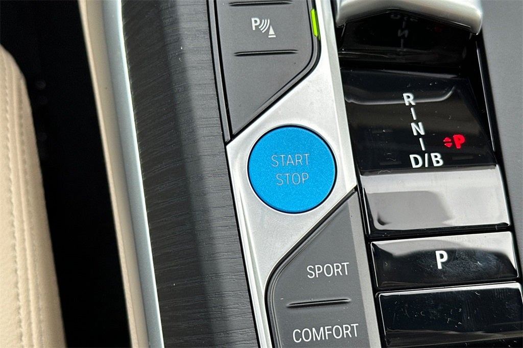 2025 BMW i4 eDrive40