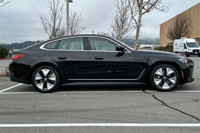 2025 BMW i4 eDrive40