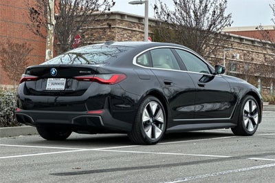 2025 BMW i4 eDrive40