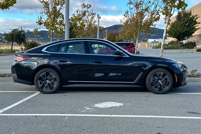 2025 BMW i4 eDrive40