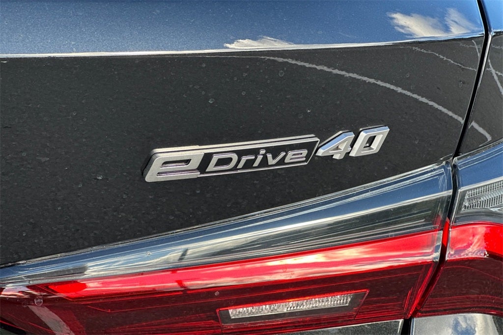 2025 BMW i4 eDrive40