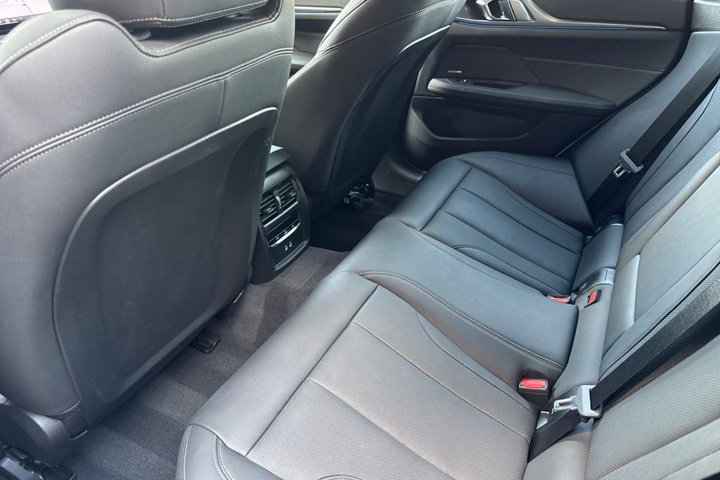 2025 BMW i4 eDrive40