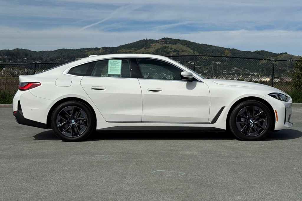 2025 BMW i4 eDrive40