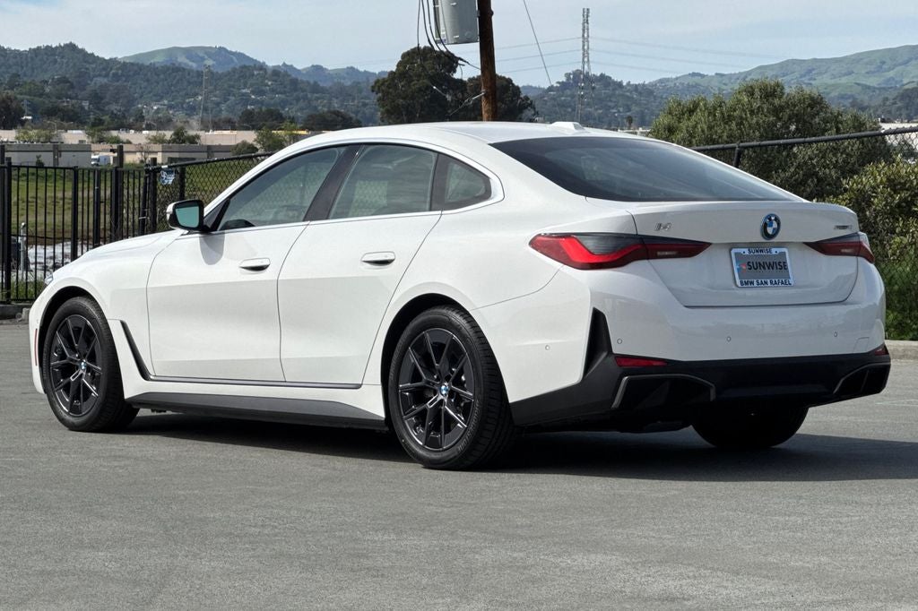 2025 BMW i4 eDrive40