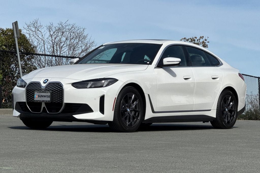 2025 BMW i4 eDrive40