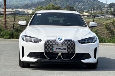 2025 BMW i4 eDrive40