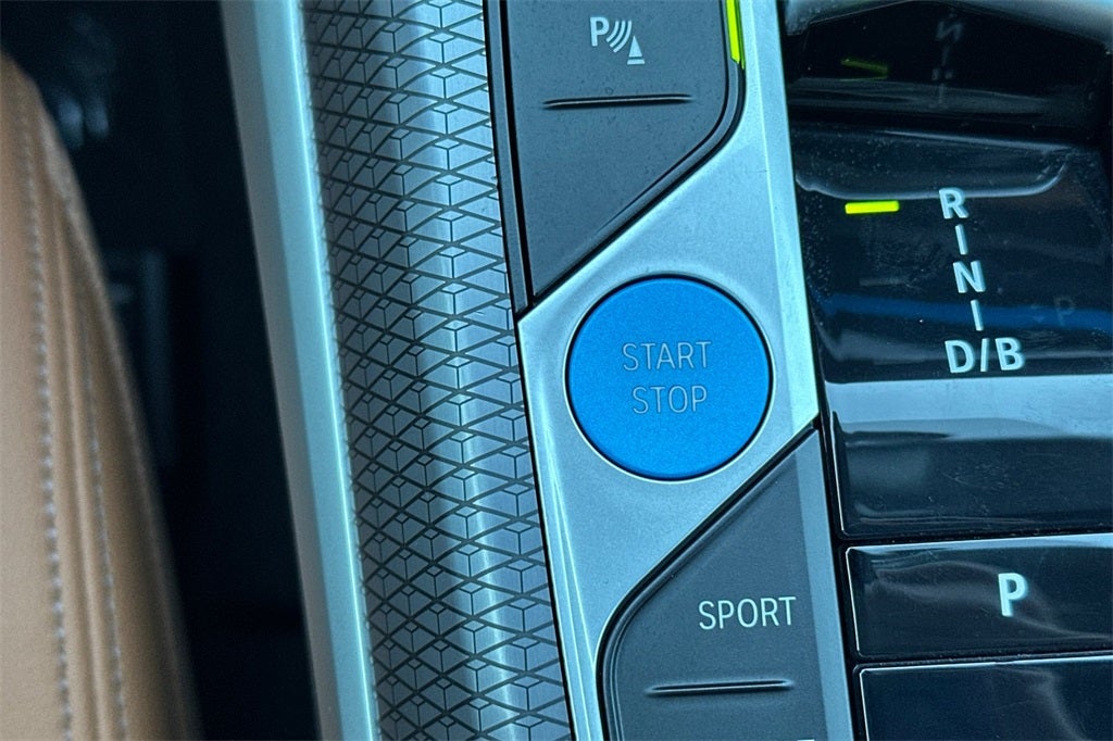 2025 BMW i4 eDrive40