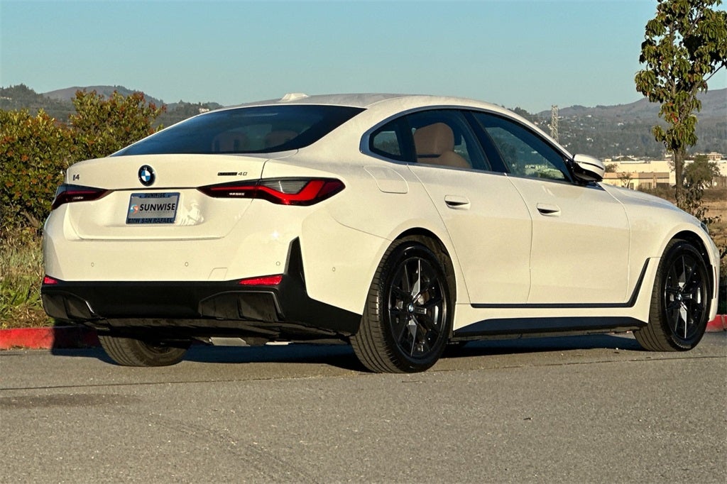 2025 BMW i4 eDrive40