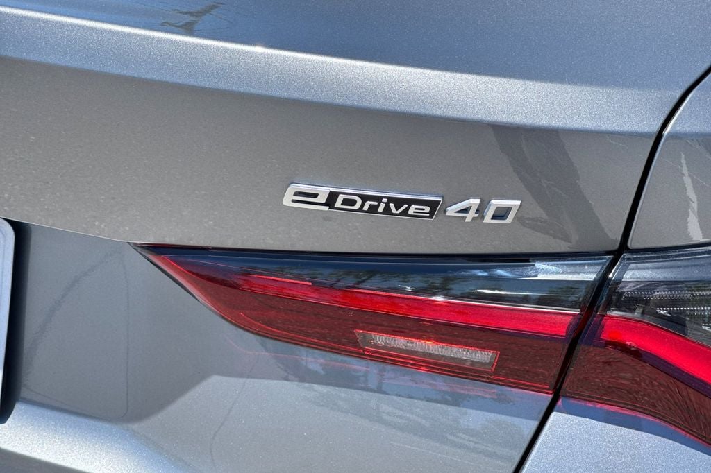 2025 BMW i4 eDrive40