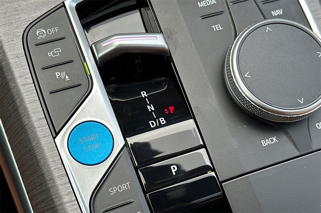 2025 BMW i4 eDrive40