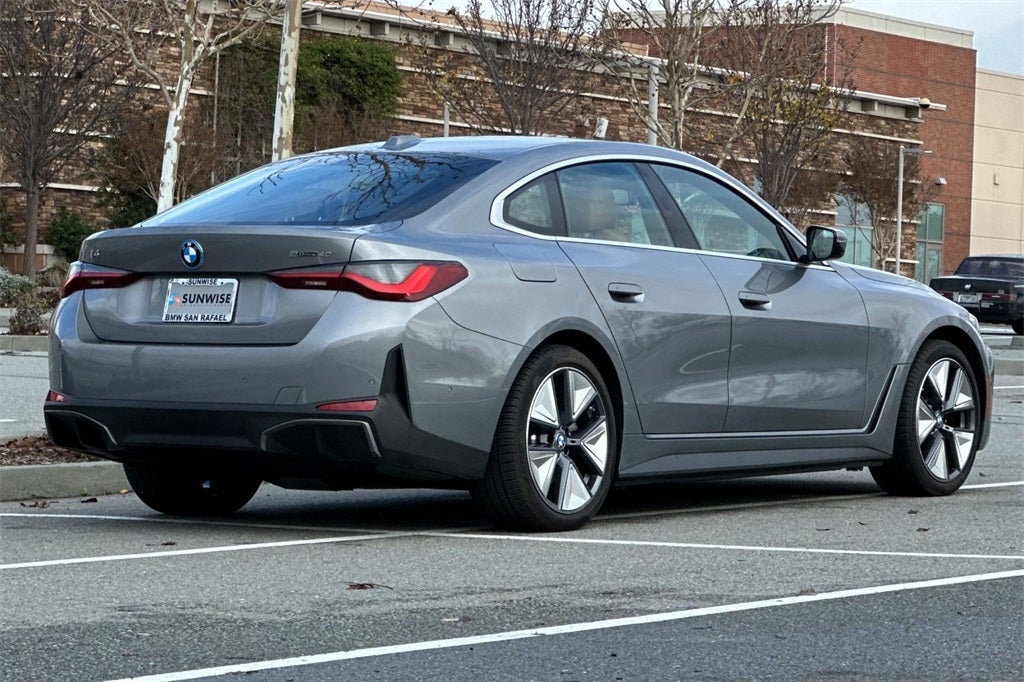 2025 BMW i4 eDrive40