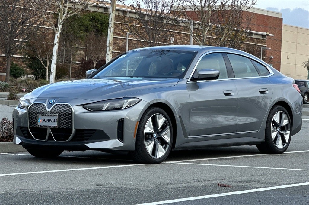 2025 BMW i4 eDrive40