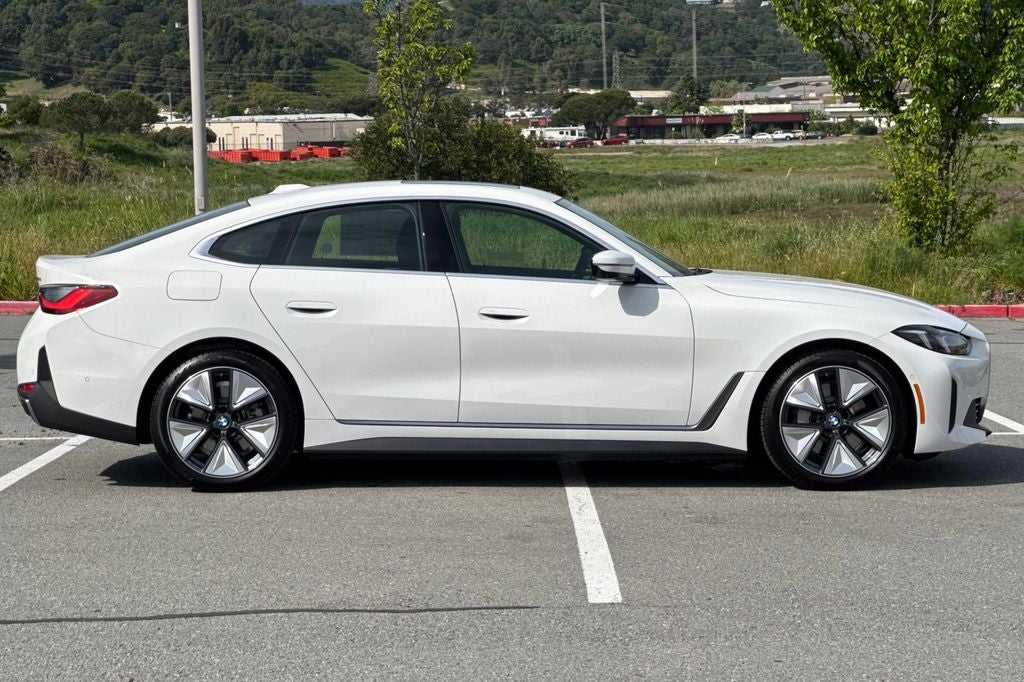 2026 BMW i4 xDrive40