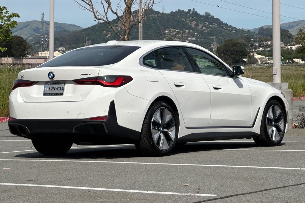 2026 BMW i4 xDrive40