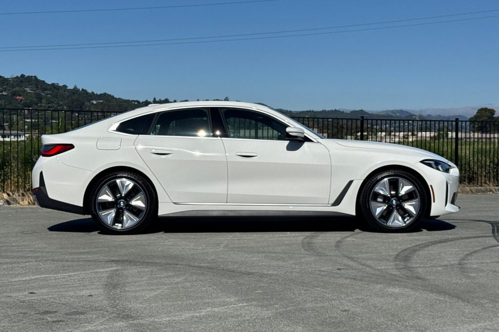 2026 BMW i4 xDrive40