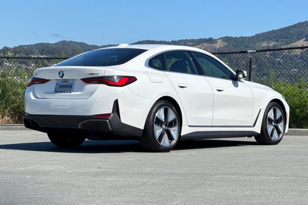 2026 BMW i4 xDrive40