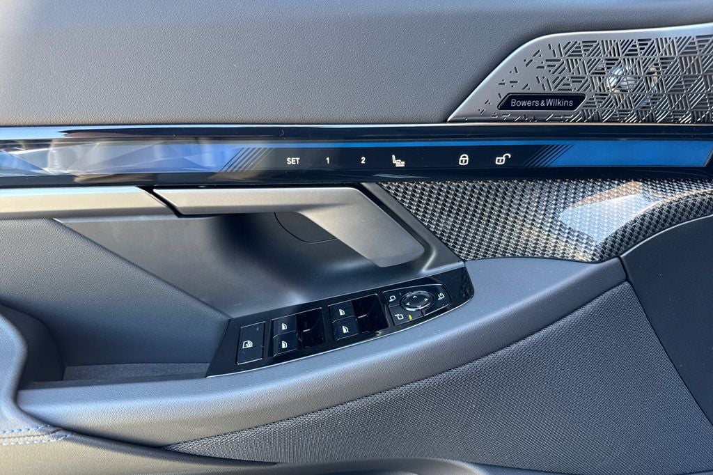 2026 BMW i5 M60