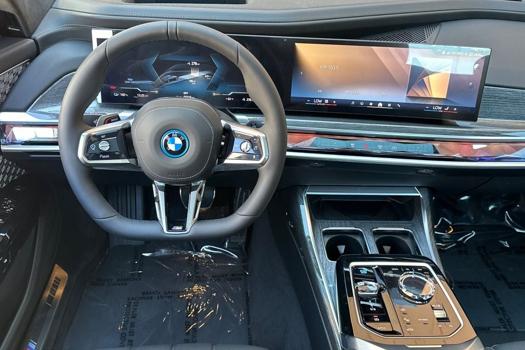 2025 BMW i7 xDrive60