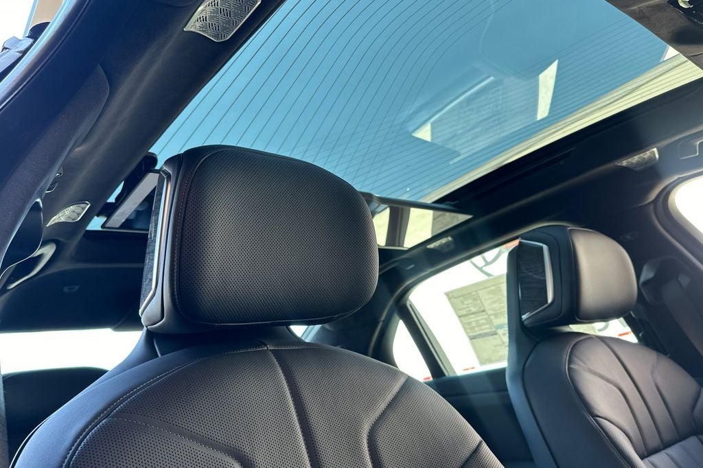 2025 BMW i7 xDrive60