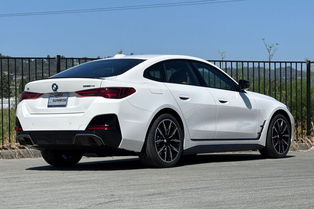 2026 BMW i4 eDrive40