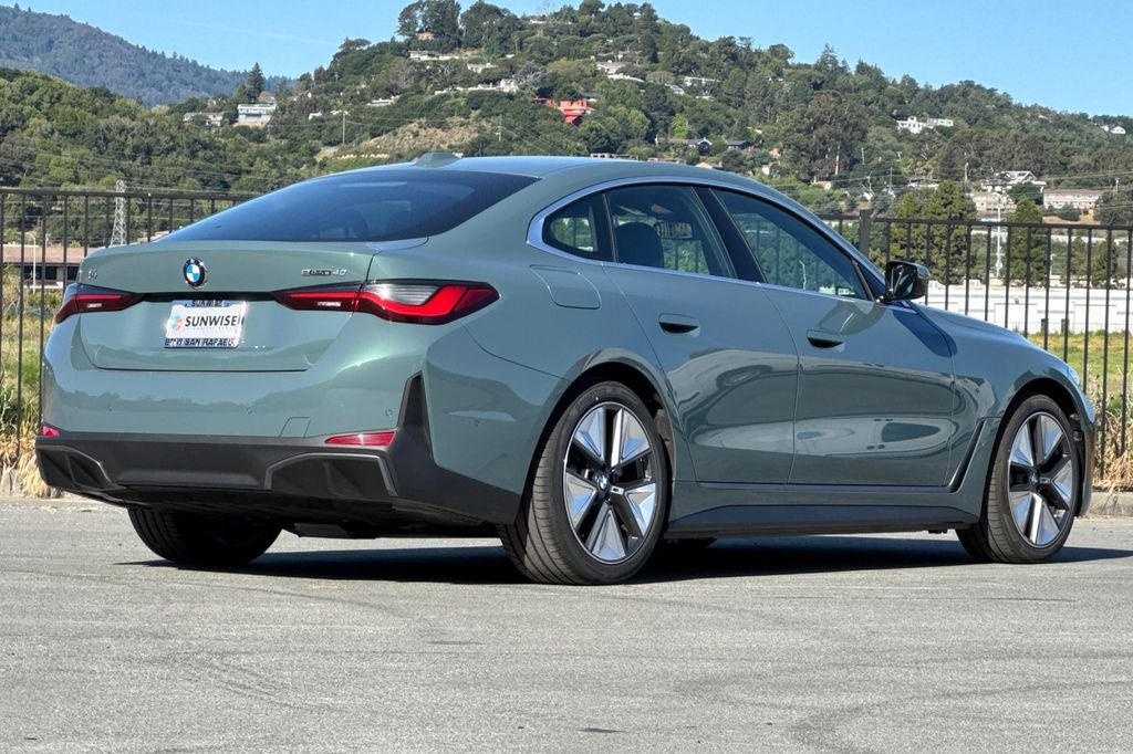 2026 BMW i4 eDrive40