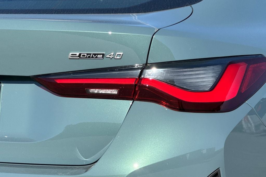 2026 BMW i4 eDrive40