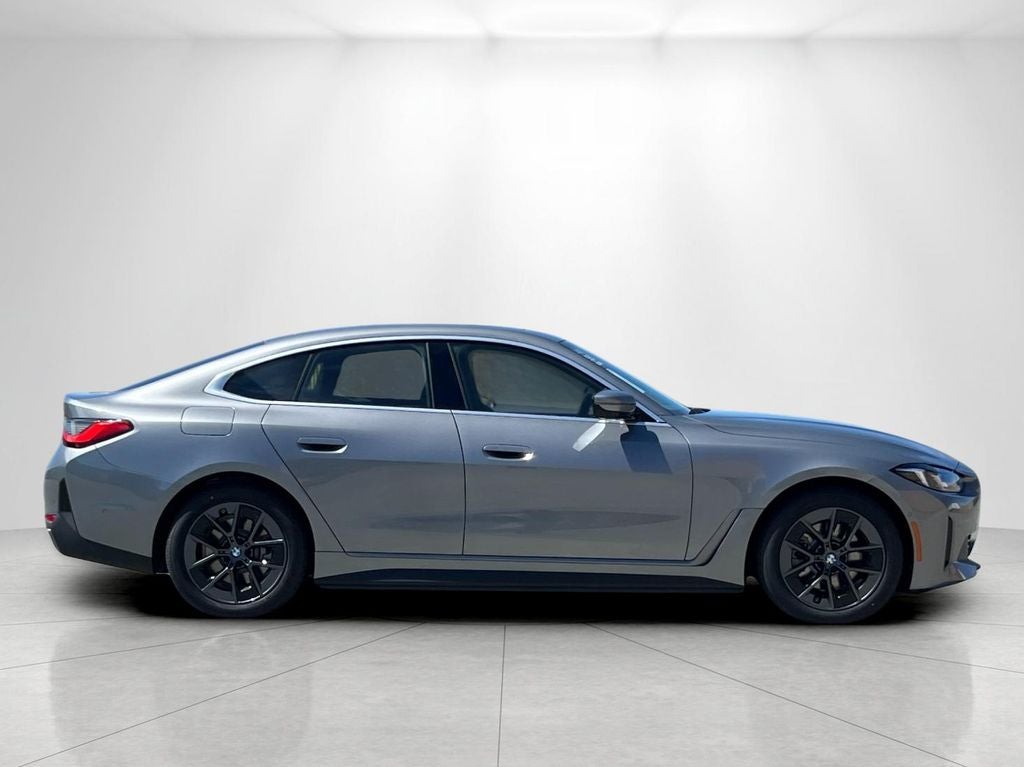 2026 BMW i4 eDrive40
