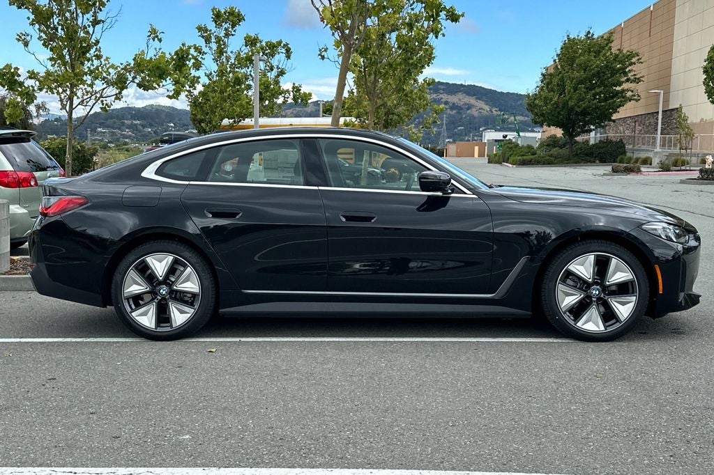 2026 BMW i4 eDrive40