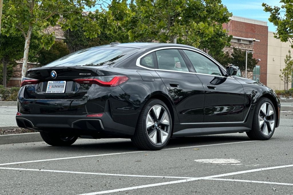 2026 BMW i4 eDrive40