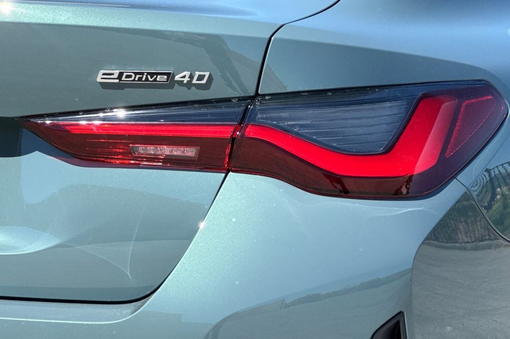 2026 BMW i4 eDrive40