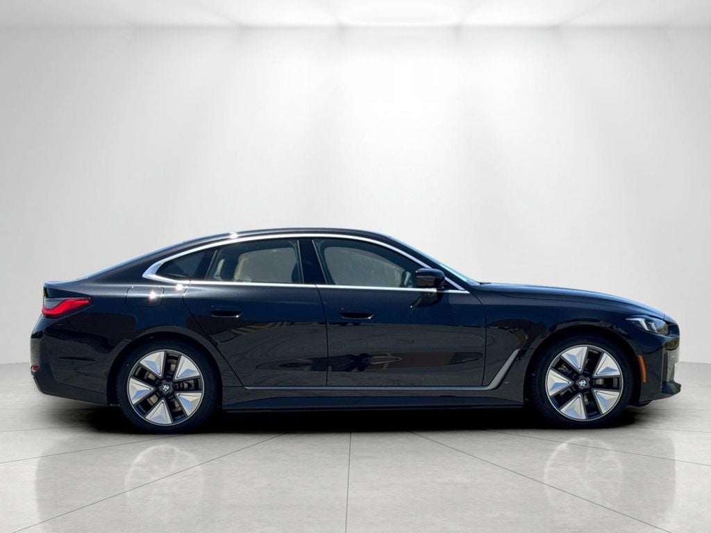 2026 BMW i4 eDrive40